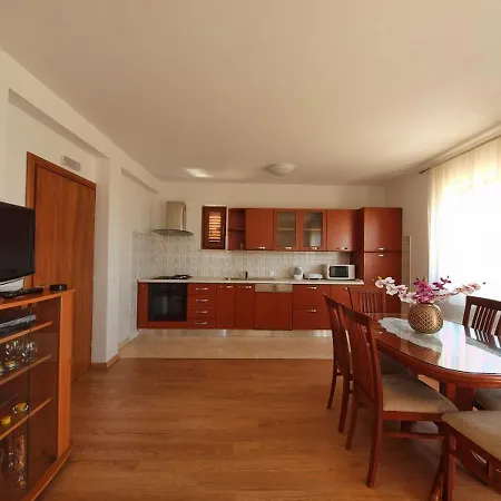 Anuska アパート *