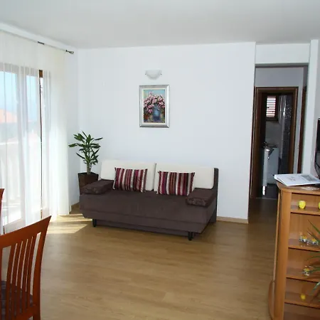 Anuska * تْسافتات