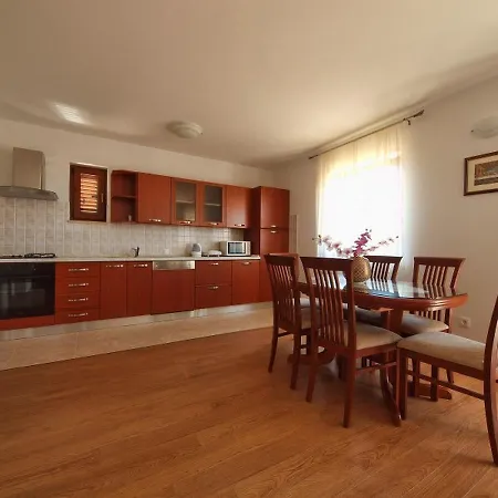 Anuska Apartman